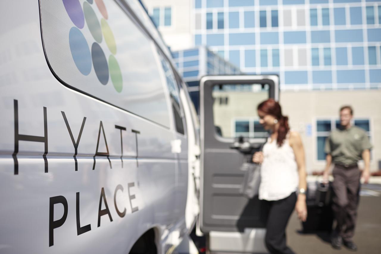 Hyatt Place Warwick/Providence Airport Bagian luar foto