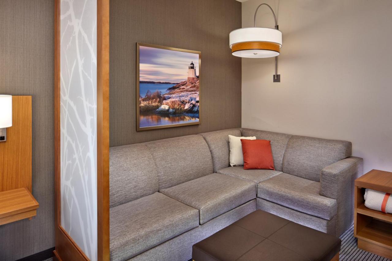Hyatt Place Warwick/Providence Airport Bagian luar foto