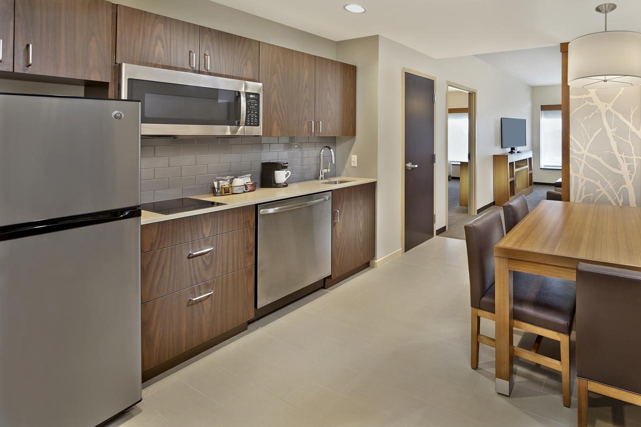 Hyatt Place Warwick/Providence Airport Bagian luar foto